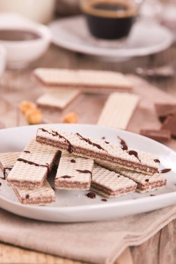 Fındıklı çikolatalı kremayla doldurulmuş Napoli gofretleri..