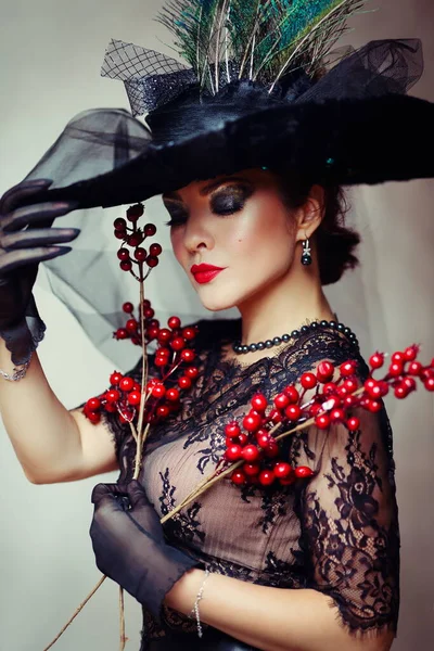 Femme Fatale Femme Noir Chapeau Mode Robe Dentelle — Photo