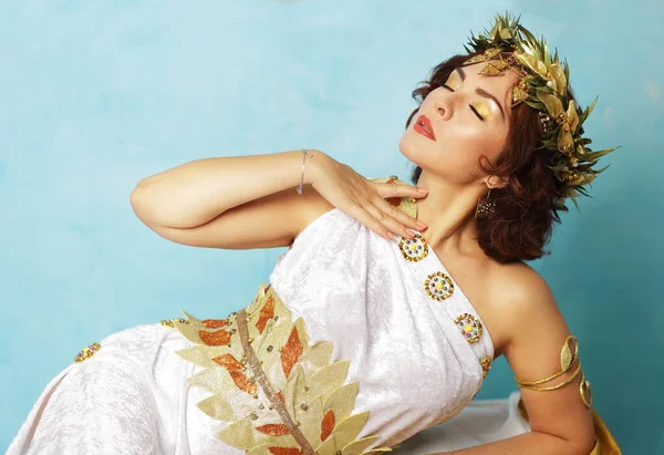 Mooie Vrouw Draagt Kostuum Van Griekse Godin — Stockfoto