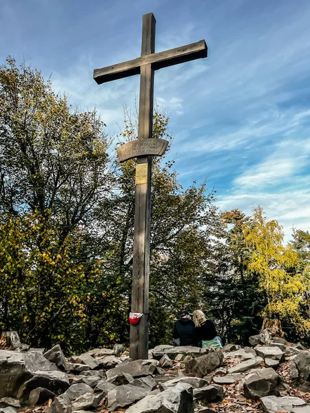 Dřevěný Kříž Vrcholu Lysiky Nejvyšší Hory Pohoří Swietokrzyskie — Stock fotografie
