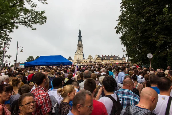Czestochowa Polen Juli 2016 Pilgrimer Väntar Ankomsten Påven Francis Jasna — Stockfoto