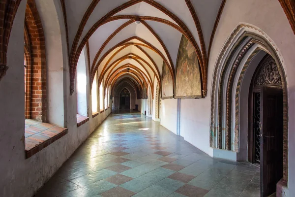 Pelplin Polonia Septiembre 2016 Claustro Alrededor Patio Interior Abadía Cisterciense — Foto de Stock