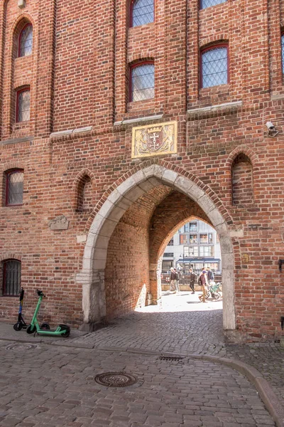 Fragment Muru Murowanego Starego Budynku Bramą Starym Mieście Gdańska Polska — Zdjęcie stockowe