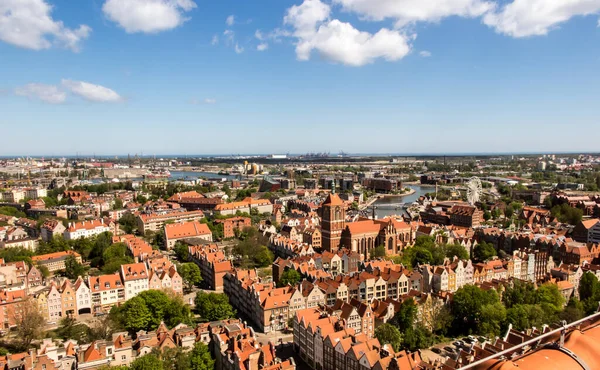Kilátás Régi Része Gdansk Torony Szent Mária Bazilika Lengyelország — Stock Fotó