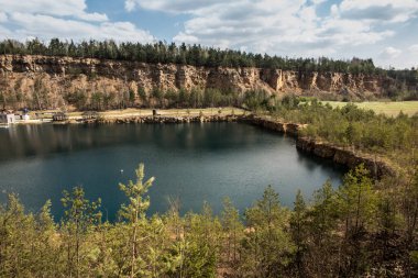 Jaworzno, Polonya 'da park Grodek. Polonya Maldivleri (eski taş ocaklarının gelişmiş alanı).