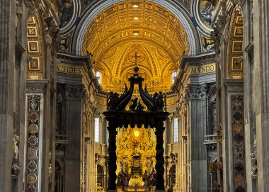 Roma, İtalya, Vatikan, 24 Eylül 202: Roma, İtalya 'daki St. Peter Bazilikası, dünyanın ana Katolik Kilisesi.