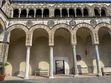 Salerno, İtalya 'daki Saint Matthew Katedrali. Avlu.