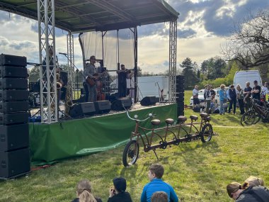 Kalety, Polonya, 28 Nisan 2024: 2024 bisiklet turizm sezonunun başlangıcı. 