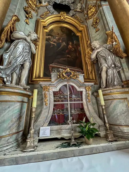 stock image Saint Anna, Poland, July 23, 2024: Church of Saint Anne and Dominican Sisters' monastery in Saint Anna, Poland. Interior, one of the side altars.