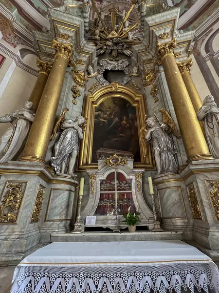 stock image Saint Anna, Poland, July 23, 2024: Church of Saint Anne and Dominican Sisters' monastery in Saint Anna, Poland. Interior, one of the side altars.