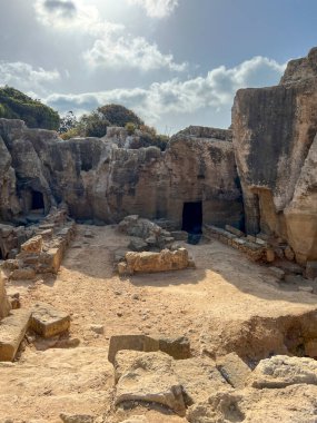 Kıbrıs Rum Kesimi 'nin Akdeniz Üzerindeki Antik Paphos Arkeolojik Alanı.