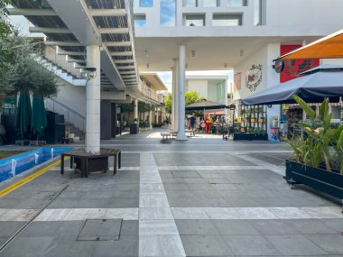 Limasol, Kıbrıs, 18 Ekim 2024: Kıbrıs Rum Kesimi 'nin eski limanına varış.