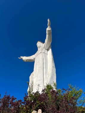 Dünyadaki en büyük Hz. İsa figürü Swiebodzin, Polonya 'da yer almaktadır..