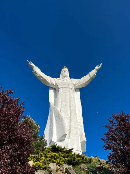 Dünyadaki en büyük Hz. İsa figürü Swiebodzin, Polonya 'da yer almaktadır..
