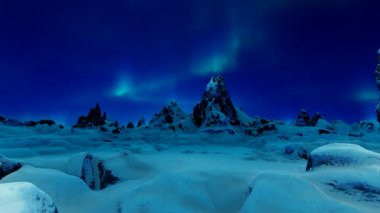 Bir dağ sırasındaki Aurora borealis