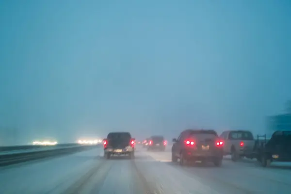Körning Dåligt Väder Med Snö Natten Motorväg Lång Exponering Kameran Royaltyfria Stockfoton