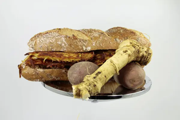 自家製ポテトと馬鈴薯パンケーキ — ストック写真