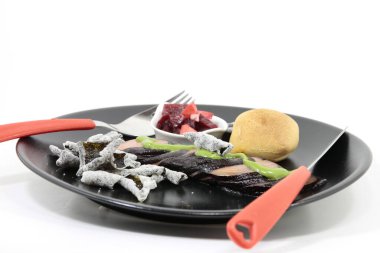 smoked Nori salmon with seaweed chips