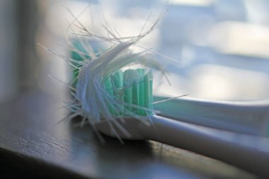 Çözünen sonik diş fırçasının makrosu