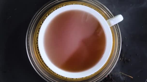 Ζεστό Γλυκό Τσάι Ένα Φλιτζάνι Παλιό Φόντο — Αρχείο Βίντεο