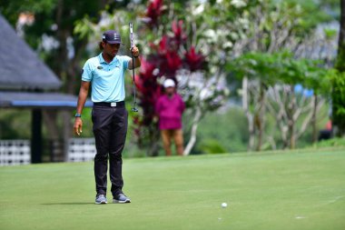 Malezyalı Shahriffuddin Ariffin, Kelab Golf Seri Selangor 'da Selangor Masters' ın 22 'nci raundunun 3. raundunda çekildi. Petling Jaya, Malezya 25 Kasım 2022.