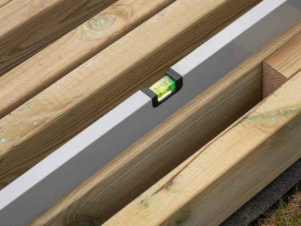 Spirit Level Construction Water Level Checking Level Plank Wood Close — Stock Photo, Image