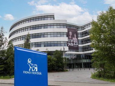 Novo Nordisk 'in genel merkezi. Merkezi Danimarka 'da olan bir ilaç firması. Kopenhag, Danimarka - 12 Ağustos 2023.