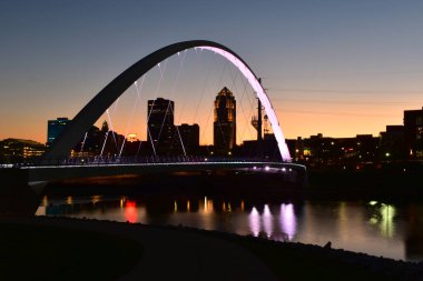 Des Moines, Iowa 22 Ekim 2022 Des Moines Skyline at Night