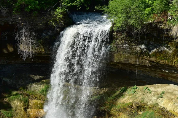 明尼苏达州明尼阿波利斯的Minnehaha瀑布 — 图库照片