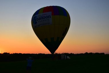 Indianola, Iowa, ABD - 29 Temmuz 2023: Ulusal Balon Klasik Sıcak Hava Balonu Festivali