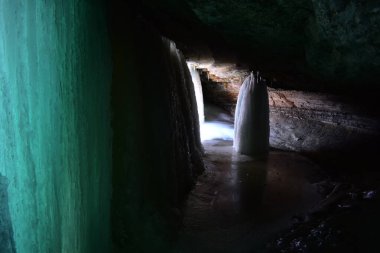 Minneapolis, Minnesota 'da Donmuş Minnehaha Şelaleleri