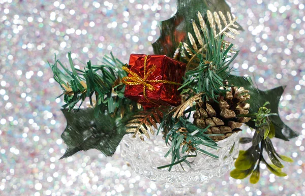 Noël Avec Bougies Rouges Boules Arbre Noël Branches Sapin Vert — Photo