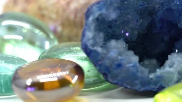 Cuarzo Llamado Piedra Gema Con Cristales — Vídeos de Stock