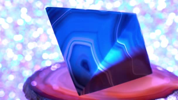 Achát Krásnými Barvami Krystalickými Křišťálovými Inkluzemi — Stock video