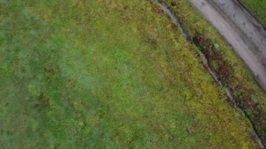 Woerth Donau 'da Autobahn' lı küçük bir Bavyera kasabasının havadan görünüşü