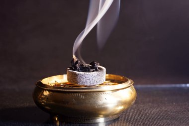 Seamless pattern of blue and gold. For eg fabric, wallpaper, wall decorations.