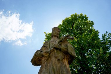 Barselona şehrinde özgürlük heykeli