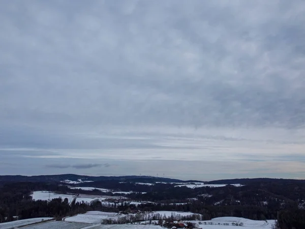 Снежные Сельскохозяйственные Заснеженные Поля Баварии Облачный День — стоковое фото
