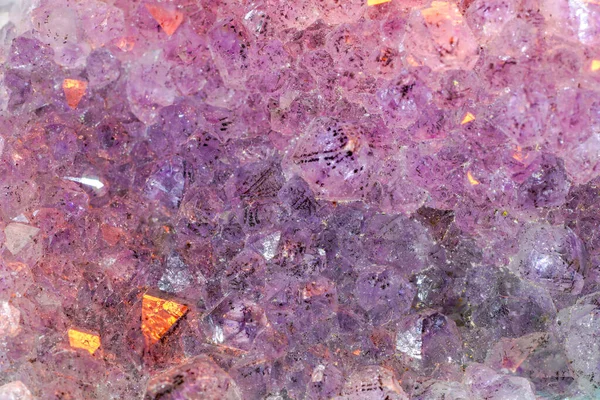 Stüdyoda Siyah Arka Planda Mineral Kristalleriyle Çekilmiş Kuvars — Stok fotoğraf