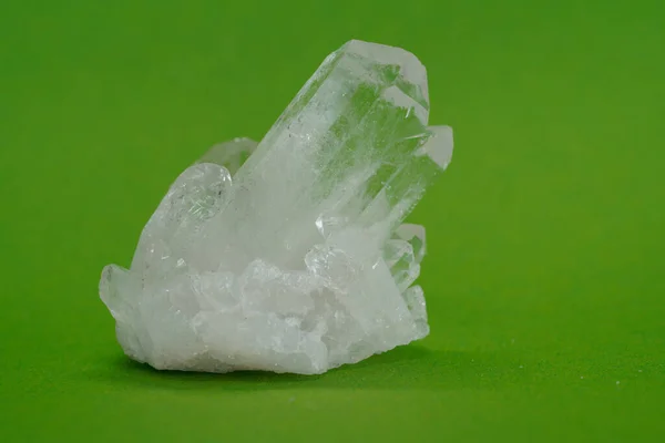 Natural Mineral Green Background Crystal Quartz Crystals Beautiful Background Abstract — 스톡 사진
