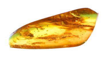 Beyaz zemin üzerinde izole edilmiş mineral değerli taşlarının yakın çekim görüntüsü