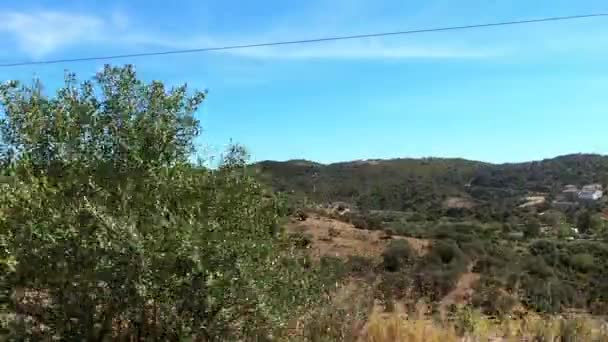 Portugalsko Hadovitými Neúrodnou Krajinou Modré Obloze Alcoutimu — Stock video