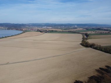 Tuna Nehri ilkbaharda Bavyera 'da bir hava manzarası olarak