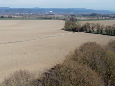 Tuna Nehri ilkbaharda Bavyera 'da bir hava manzarası olarak