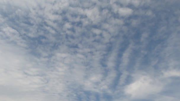 Σύννεφα Βίντεο Γυρίστηκε Παραμορφωμένο Και Καλλιτεχνικά Επεξεργασμένο — Αρχείο Βίντεο