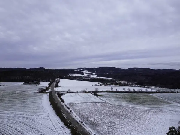 Drone Tiro Campos Nevados Agrícolas Nevados Baviera Dia Nublado — Fotografia de Stock