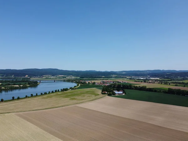 Donau Mit Ausgetrockneten Feldern Bei Wörth Donau Und Der Schleuse — Stockfoto