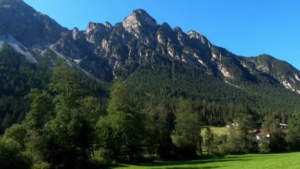 Góry Austrii Przy Przełęczy Brenner Zmierzchu Łąkami Lasami — Wideo stockowe