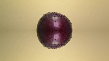 Gemstone stüdyoda monokrom arkaplanlı olarak düzenlendi