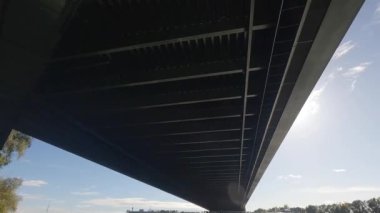 Köprü inşaatı mimari bir başarı olarak